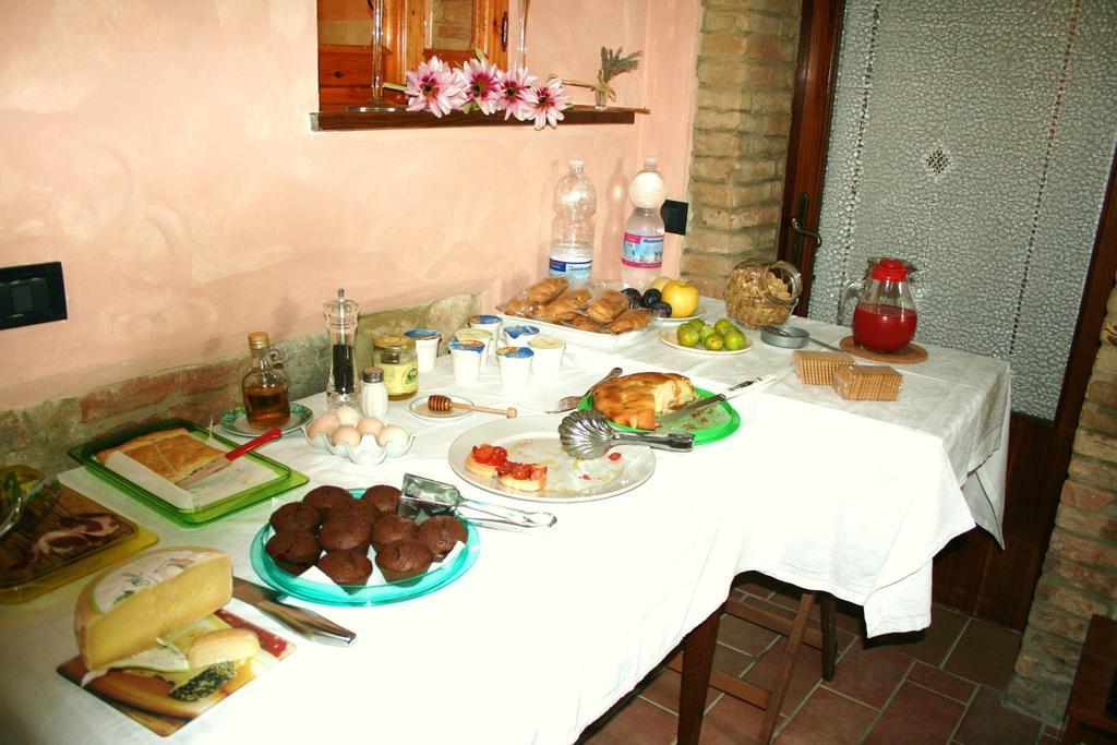 Antico Casolare Villa San Gimignano Bagian luar foto